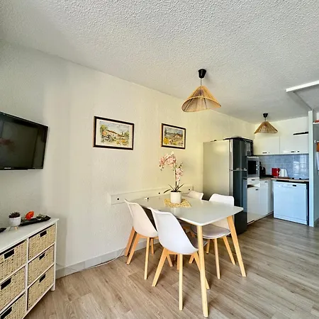 Cap D'agde Apartment *