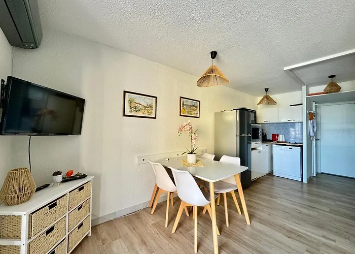 Cap D'agde Apartment *